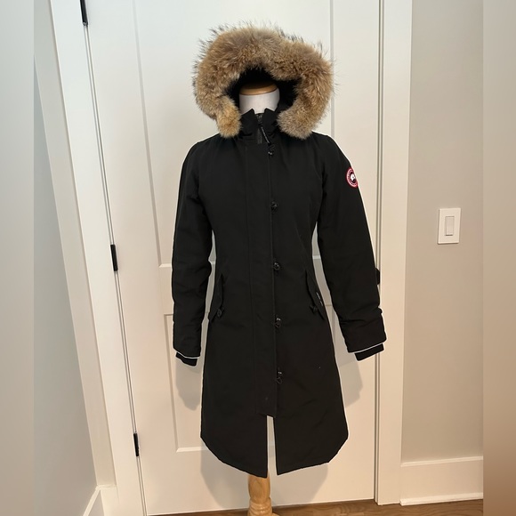 Canada Goose Jackets & Coats Canada Goose Brittania Parka 4593y